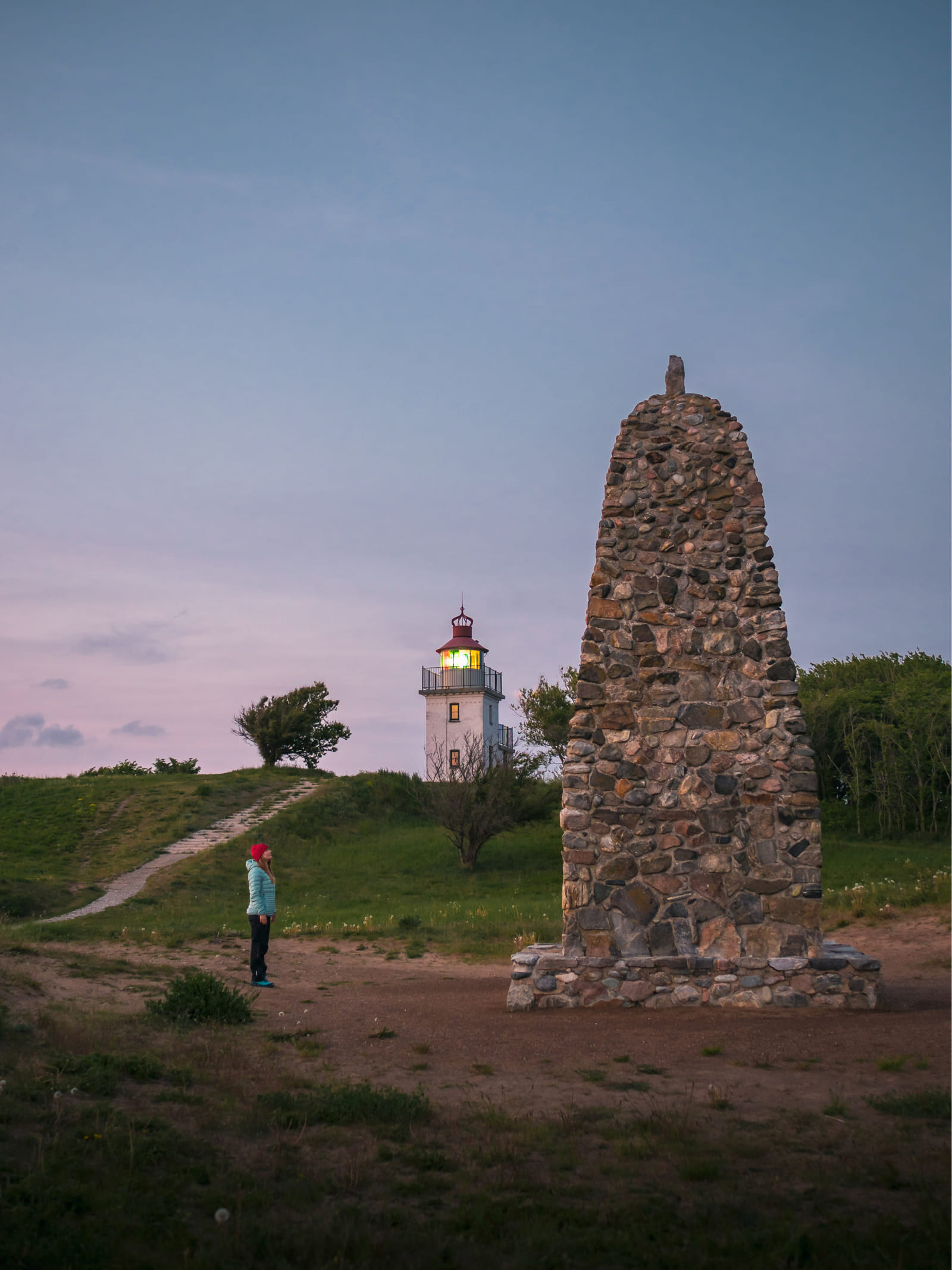 Nyd den smukkeste udsigt over Kattegat, når du besøger Spodsbjerg Fyr.