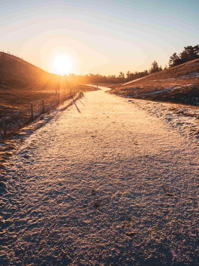 Heatherhill om vinteren. Gå en tur i det unikke landskab.