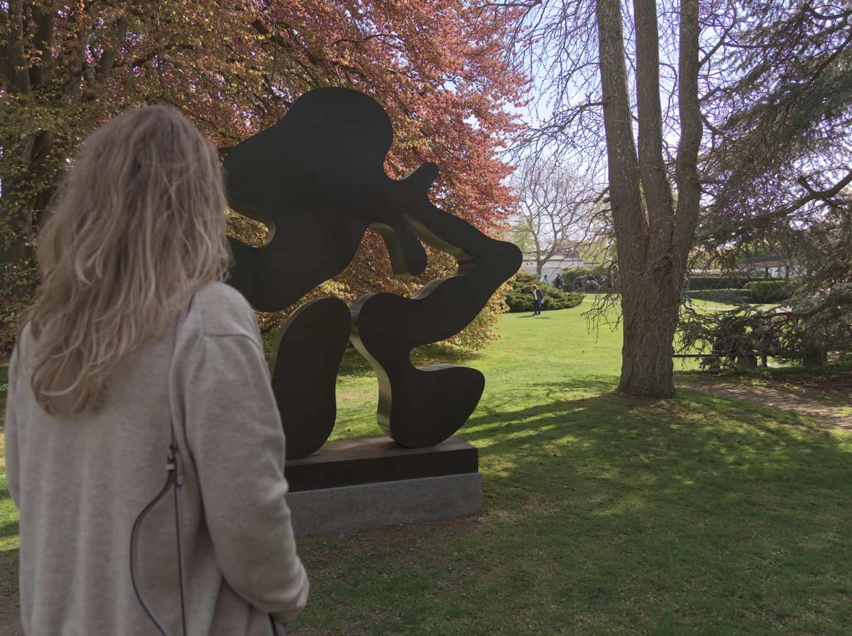 Skulpturparken ved Louisiana Museum of Modern Art i Humlebæk
