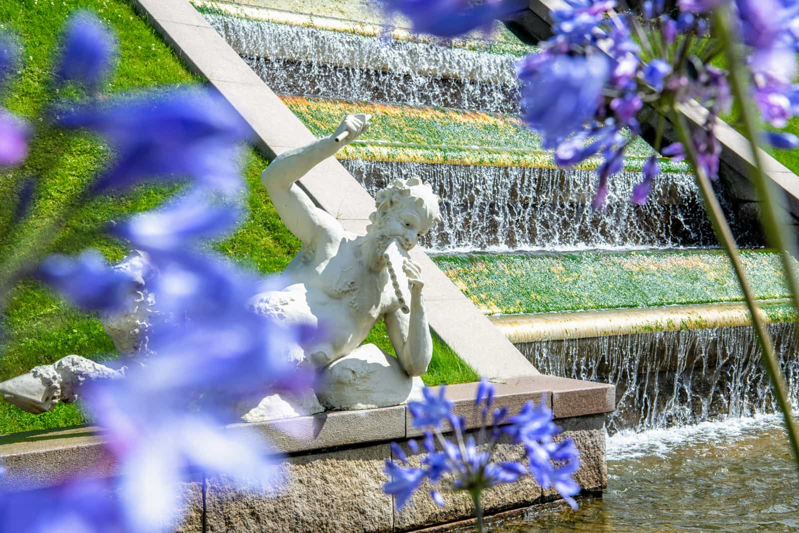 Fredensborg Slot og slotshave i foråret