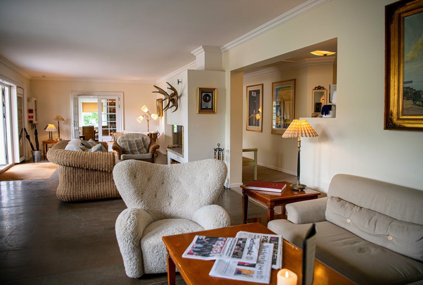 Slæng dig i lænestolene på Gilleleje Badehotel