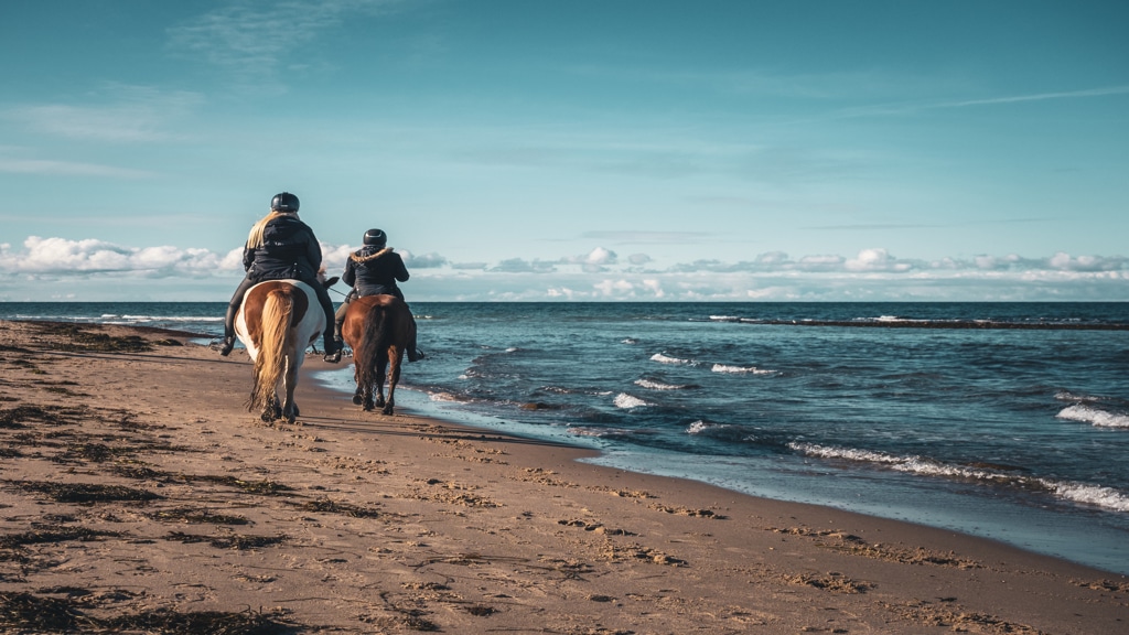 Til hest på Tisvilde strand