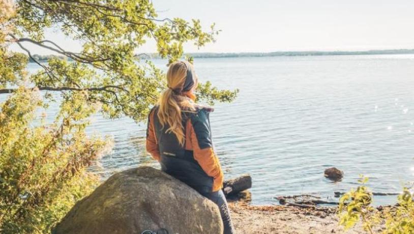 Går du Esrum-Tisvildevejen vil du på turen komme forbi Danmarks største sø Arresø samt mange smukke naturoplevelser. 