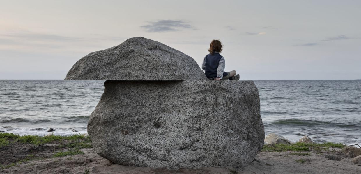 The memorial stone for the rescue of the Jews in the dramatic October days of 1943