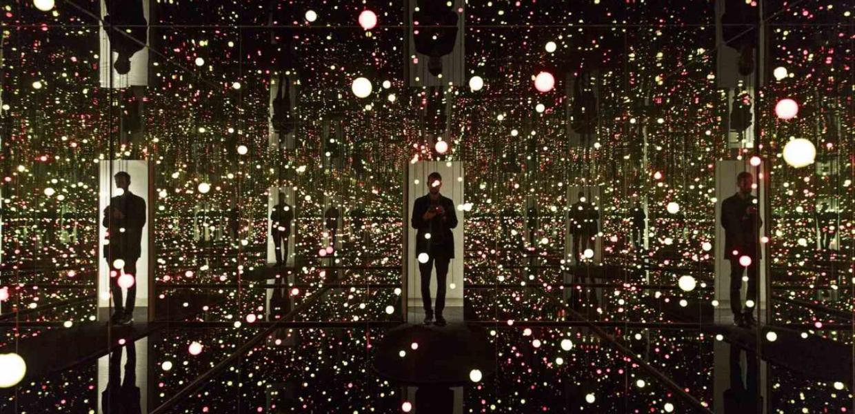 Kusama Installation Gleaming Lights of the Souls er et hovedværk i Louisianas Samling