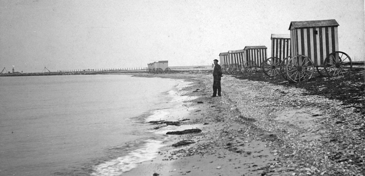 Badehuse ved Gilleleje i gamle dage