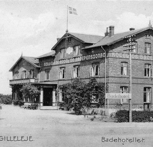 Gilleleje Badehotel in the old days.